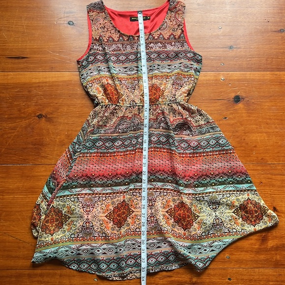 Ravi Famous London Dress - Picture 5 of 7